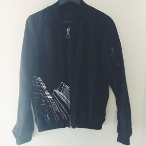 5 for &10!✂️Vintage Dolce Vita NYC skyline bomber jacket S